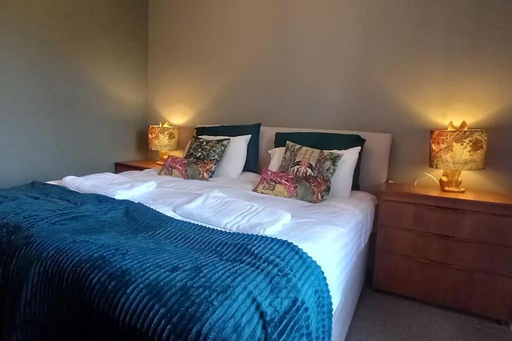 Peaceful Home From Home - Spacious 3 Bedroom House Accommodating 7 - Ideal For Families And Workers Gateshead Exterior foto
